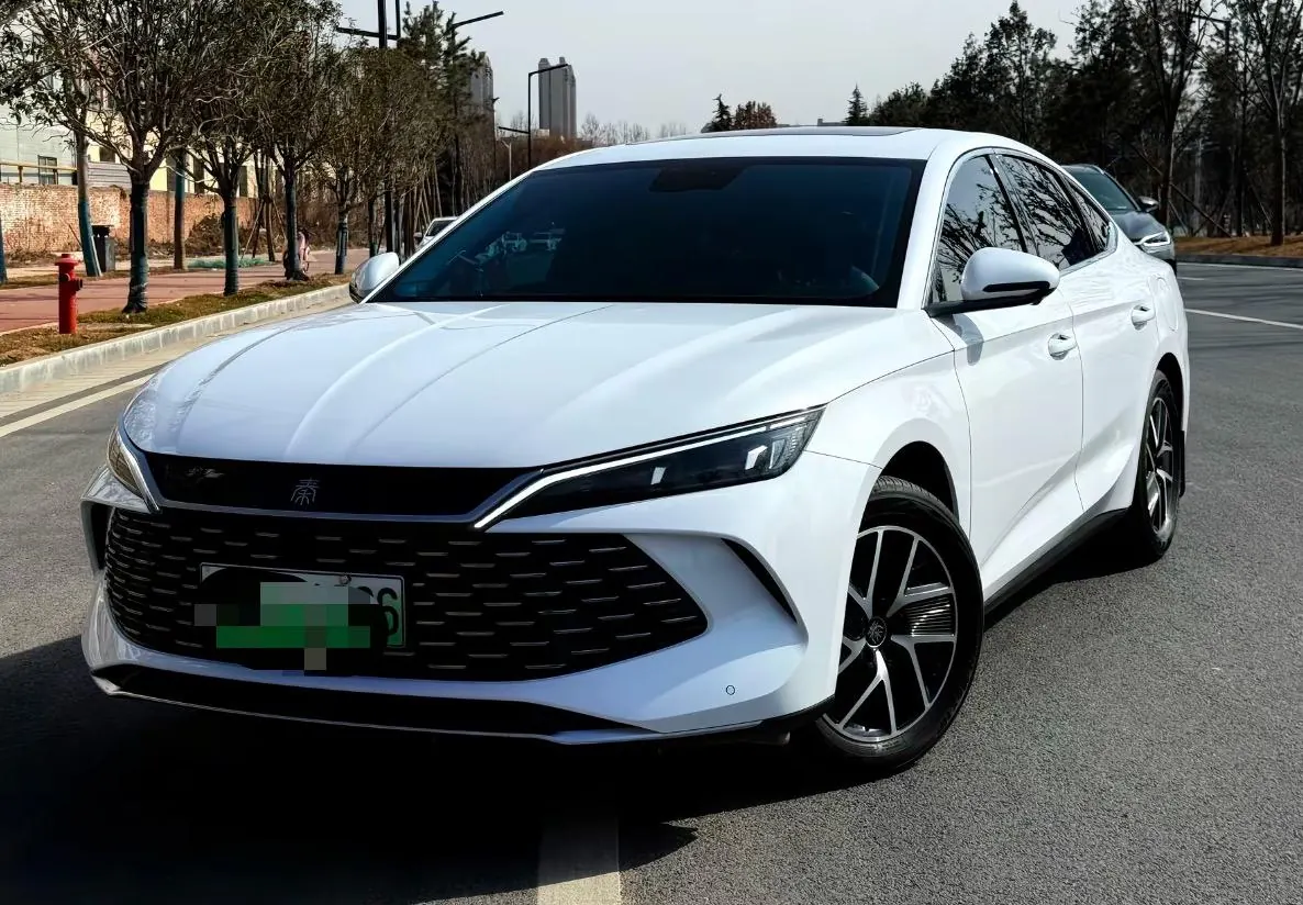 BYD 2024 Qin L DM-i 1.5 stepless 80KM leading automatic gear - View 1