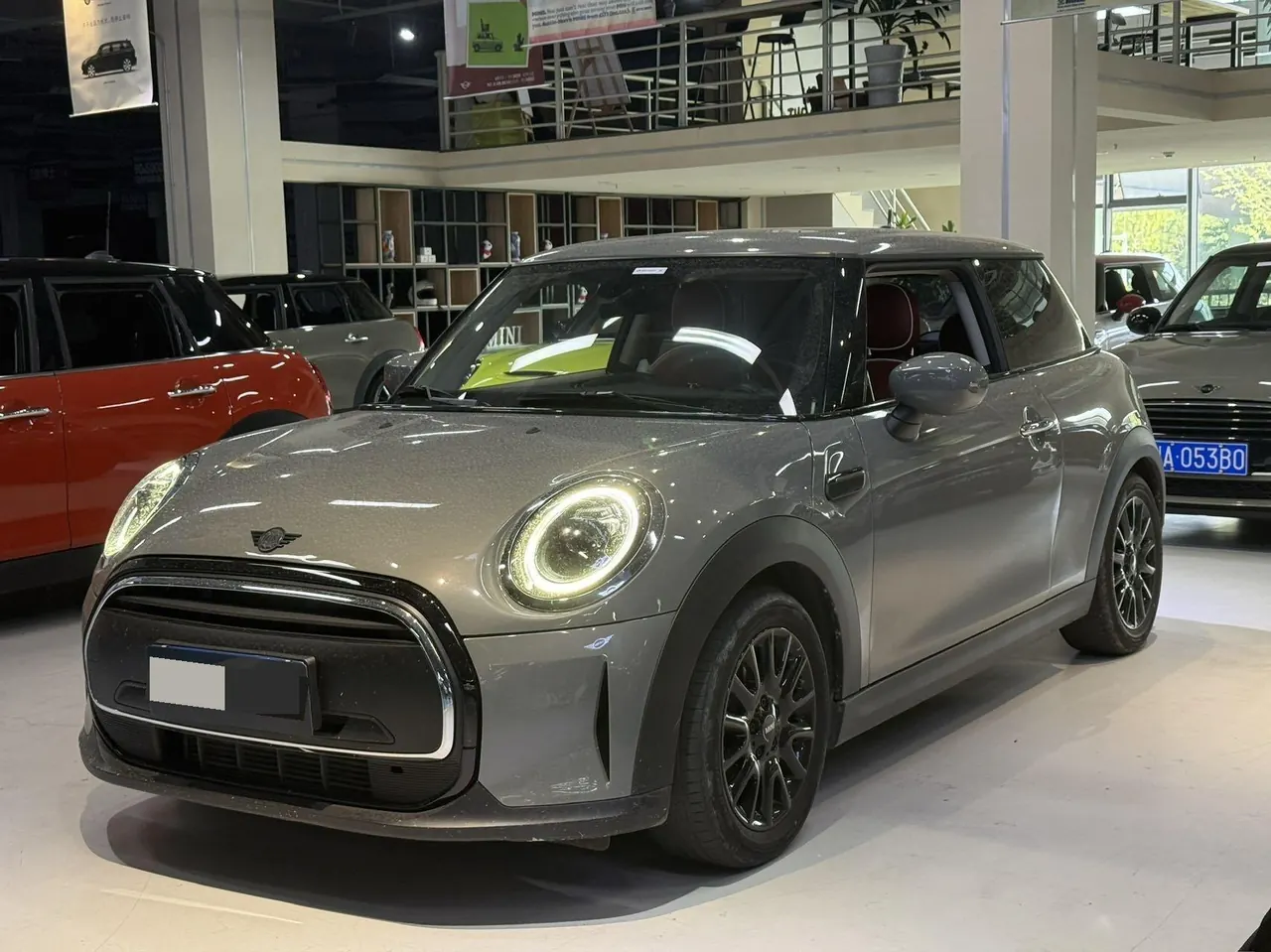 Open image lightbox: MINI Mini (imported) 2022 Mini One 1.5T (modified) automatic gear