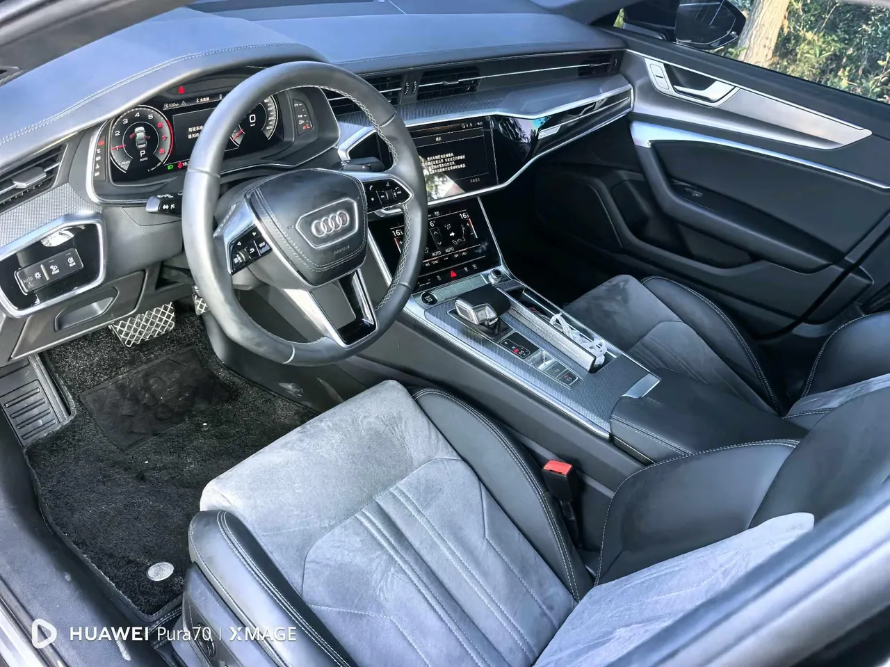 Audi 2024 A6L 2.0TFSI 40TFSI Deluxe Elegant Automatic 5
