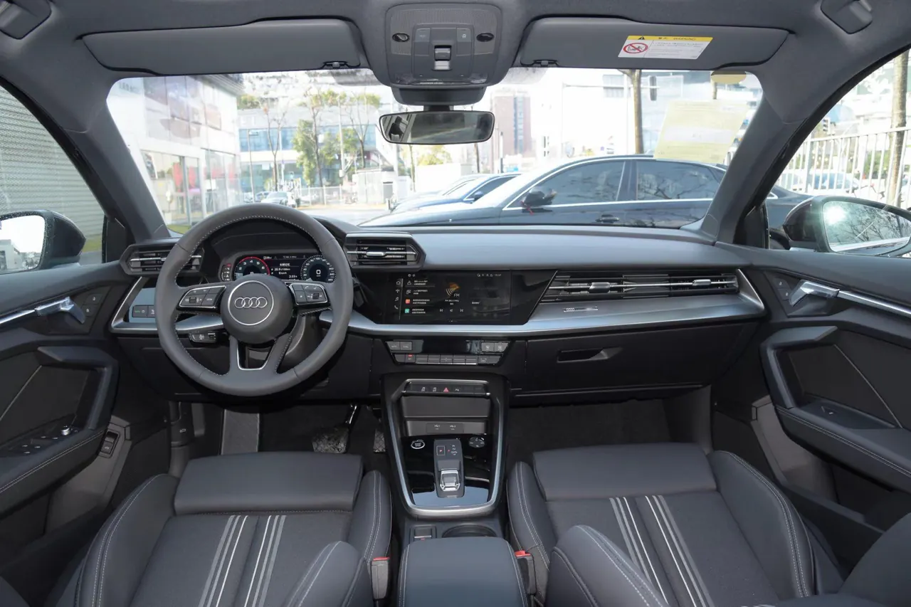Audi 2023 A3 Sportback 1.4TFSI 35TFSI Fashion Sports Automatic 2