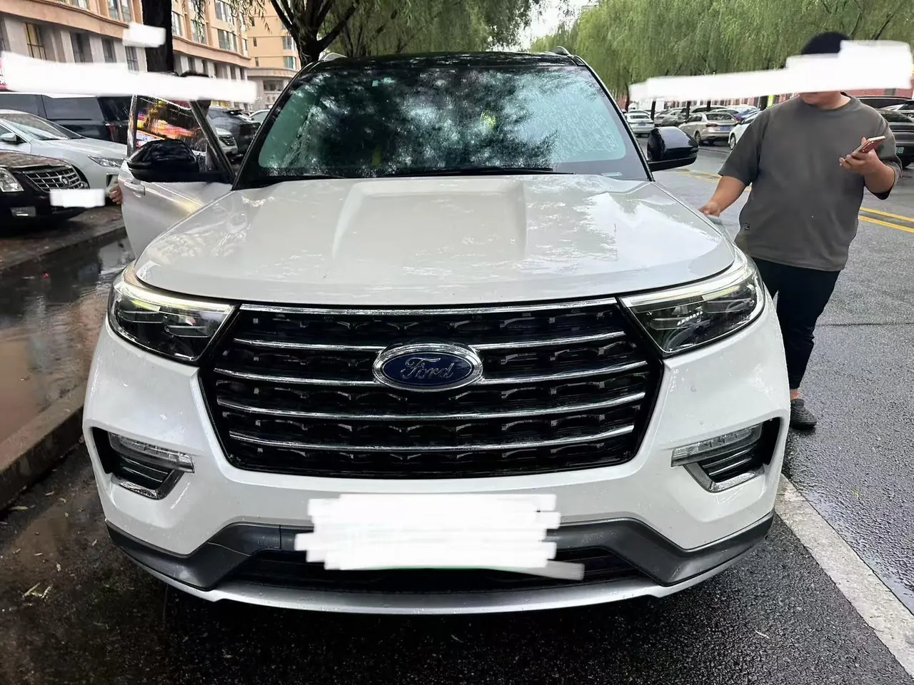 Ford 2020 Explorer 2.3T EcoBoost 285 Four-wheel Drive Fashion Edition 6-seat Automatic Gear 2