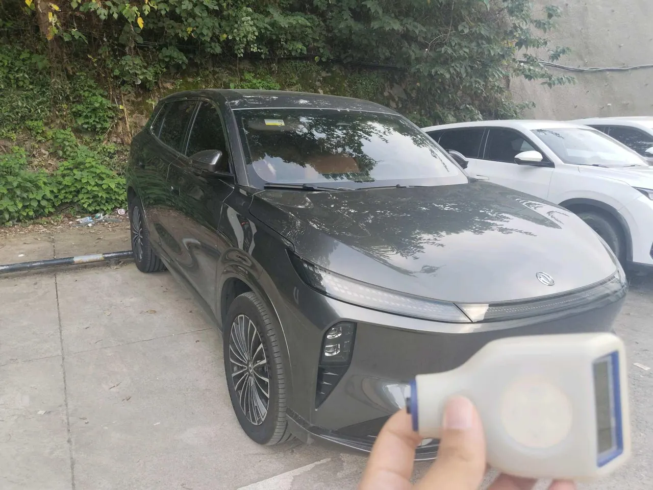 Aeolus 2025 L8 1.5T 185KM Dream Edition Automatic Gear 3