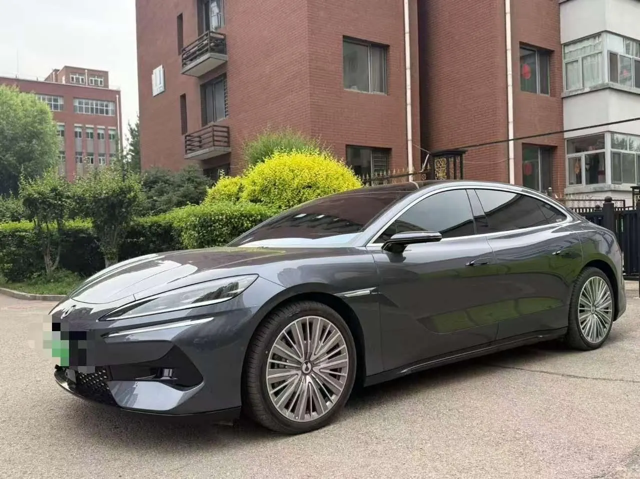 Open image lightbox: Denza 2024 Denza Z9 2.0T stepless 1100km four-wheel drive Ultra version automatic gear