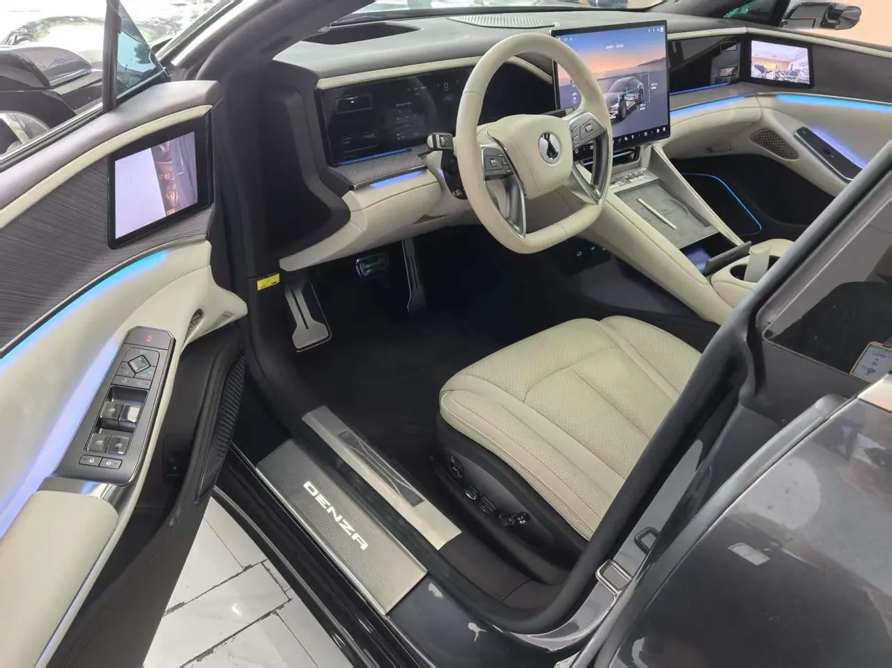 Denza 2024 Denza Z9 2.0T stepless 1100km four-wheel drive Ultra version automatic gear 5