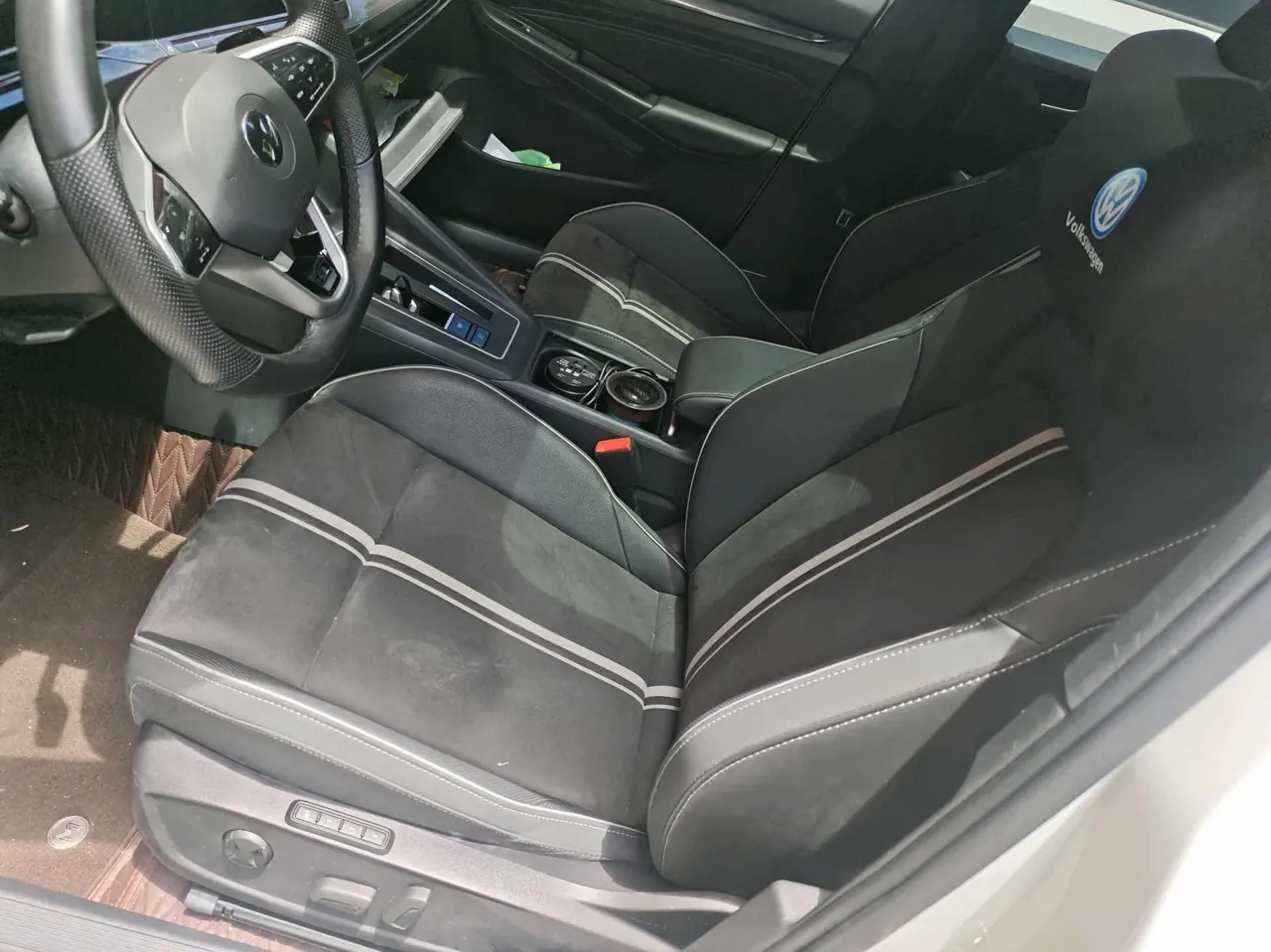Volkswagen 2023 Golf 8 R-Line 1.4TSI 280TSI Lite (Modified) Automatic Gear 7