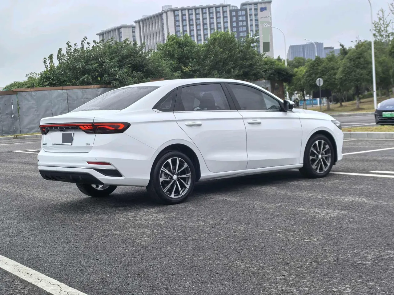 Geely 2025 Emgrand-Sanxiang 1.5 Stepless Noble Automatic Transmission 8