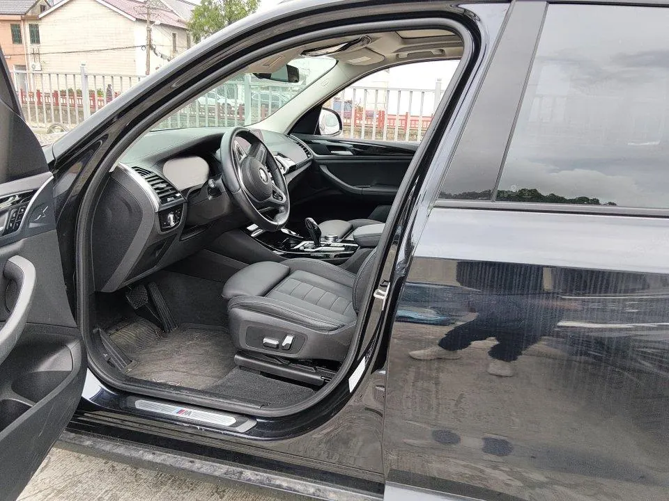 BMW 2020 X3 xDrive25i 2.0T M sports suit automatic gear 3