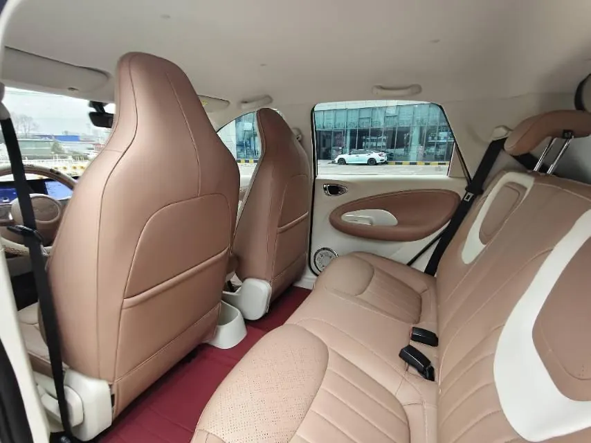 WuLing 2025 Plantronics 333km LingBox Connected Automatic Gear 7