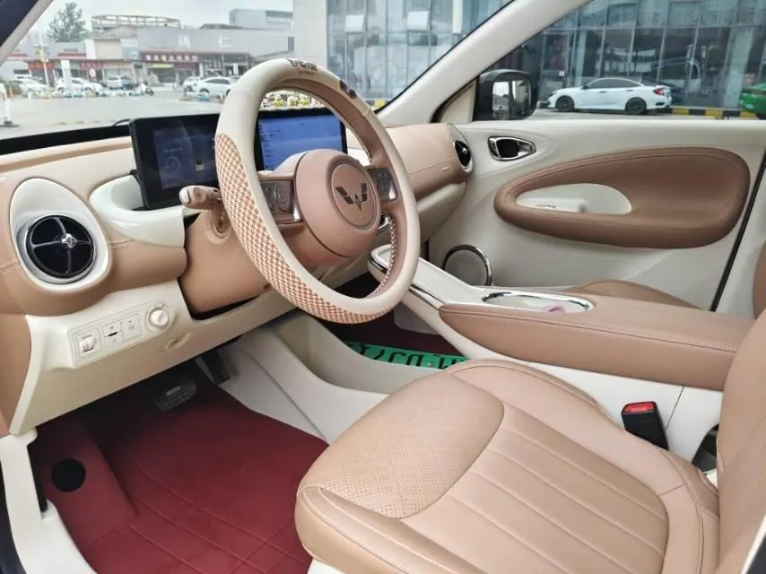 WuLing 2025 Plantronics 333km LingBox Connected Automatic Gear 8