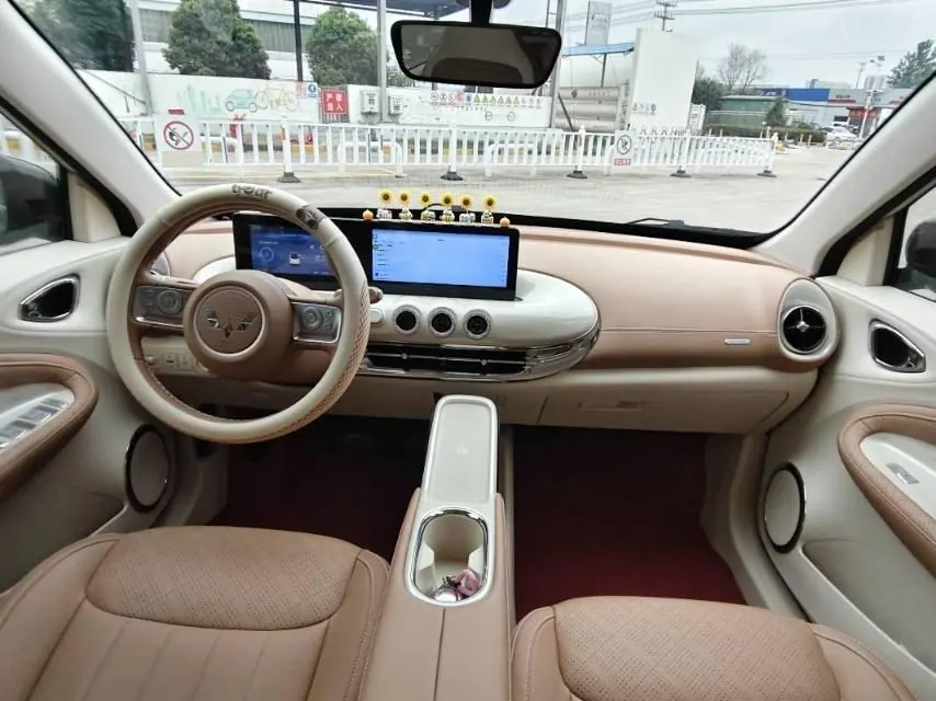 WuLing 2025 Plantronics 333km LingBox Connected Automatic Gear 9