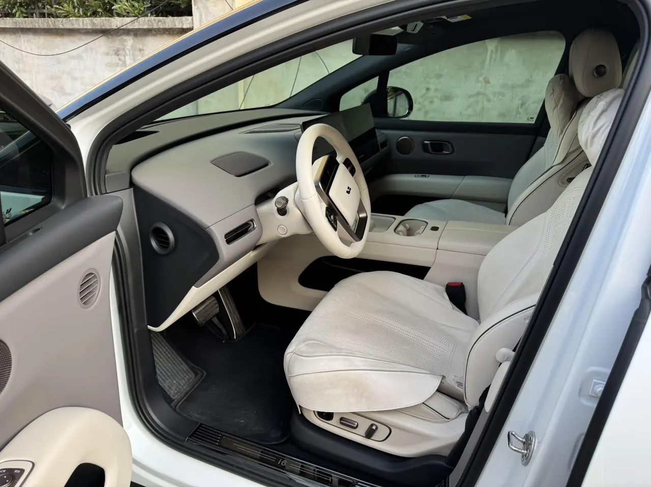 Li 2025 I 300.00g Drive Standard Edition Automatic Gear 2