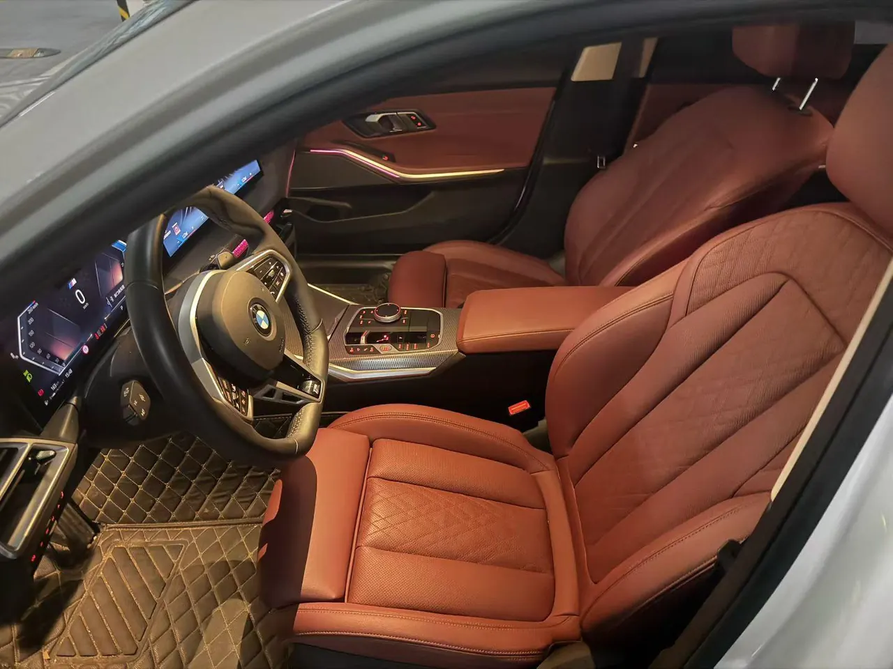 BMW 3 Series 2025 330Li 2.0T M Sports Obsidian Night Suit Automatic Gear 3