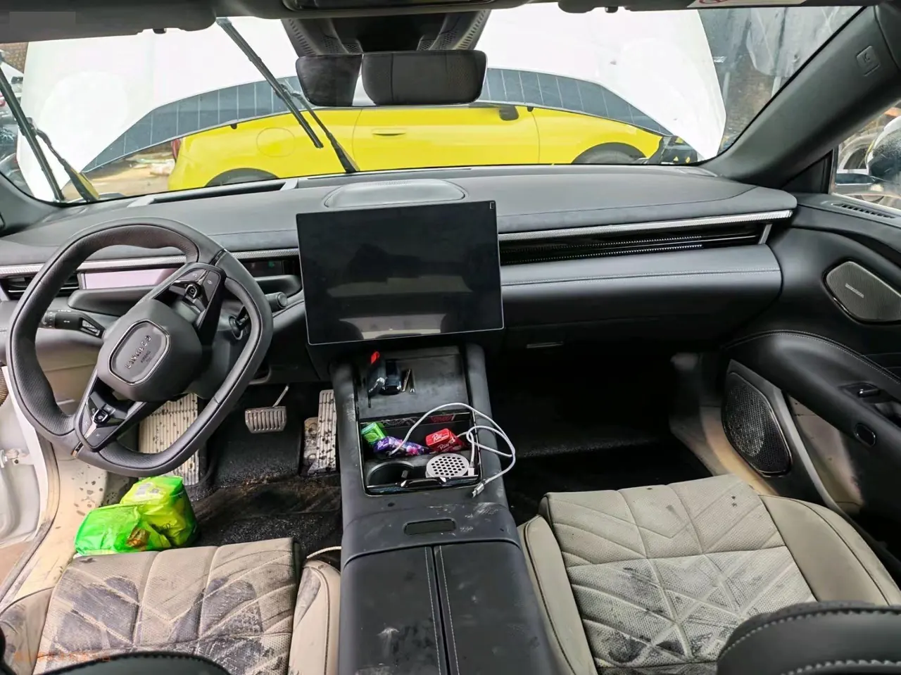 LYNK&amp;CO 2025 LYNK&amp;CO 10 EM-P 1.5T 120 four-wheel drive Ultra automatic gear 5