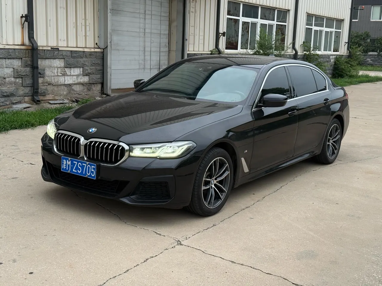 BMW 5 Series 2021 525Li 2.0T M Sports Suit Automatic Gear - View 1