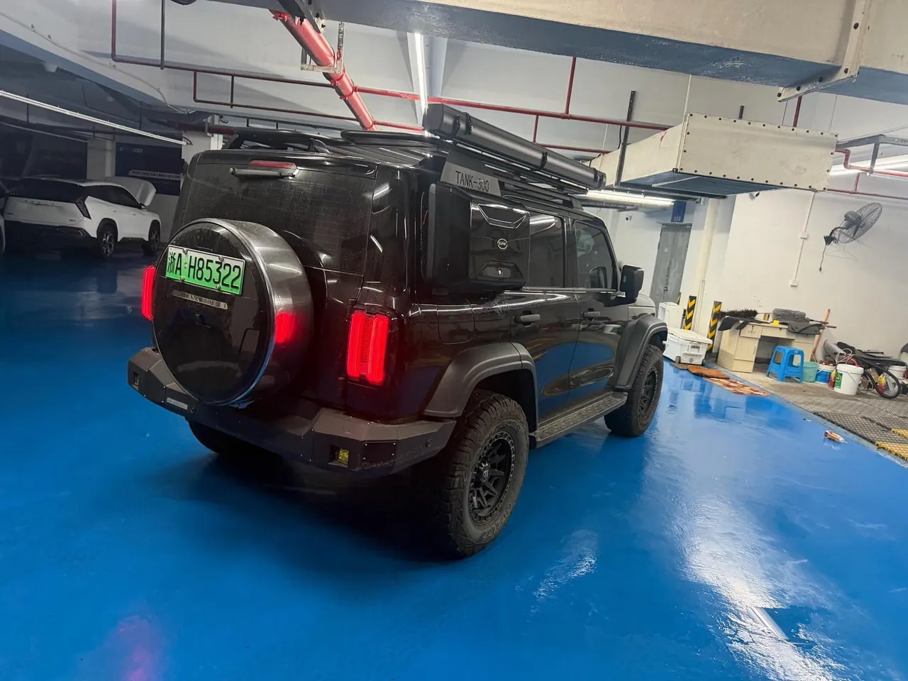 Tank 2025 model Tank 300 Hi4-T 2.0T Hi4-T automatic transmission 3