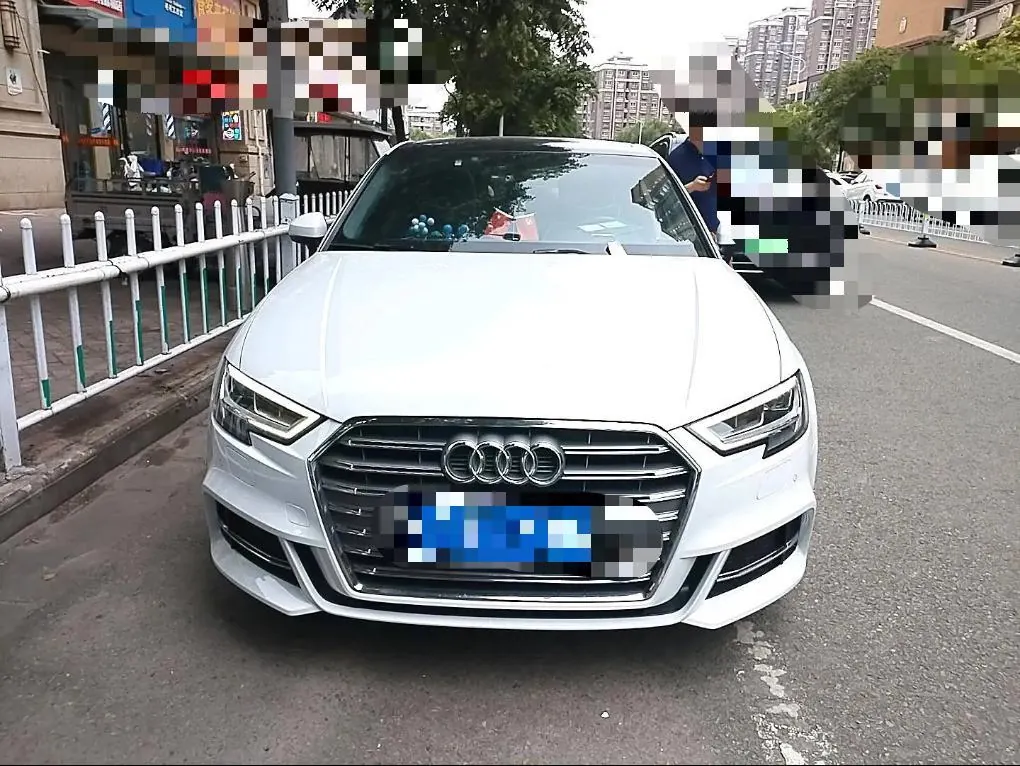 Audi 2020 A3 Limousine 1.4TFSI 35TFSI sports automatic 5