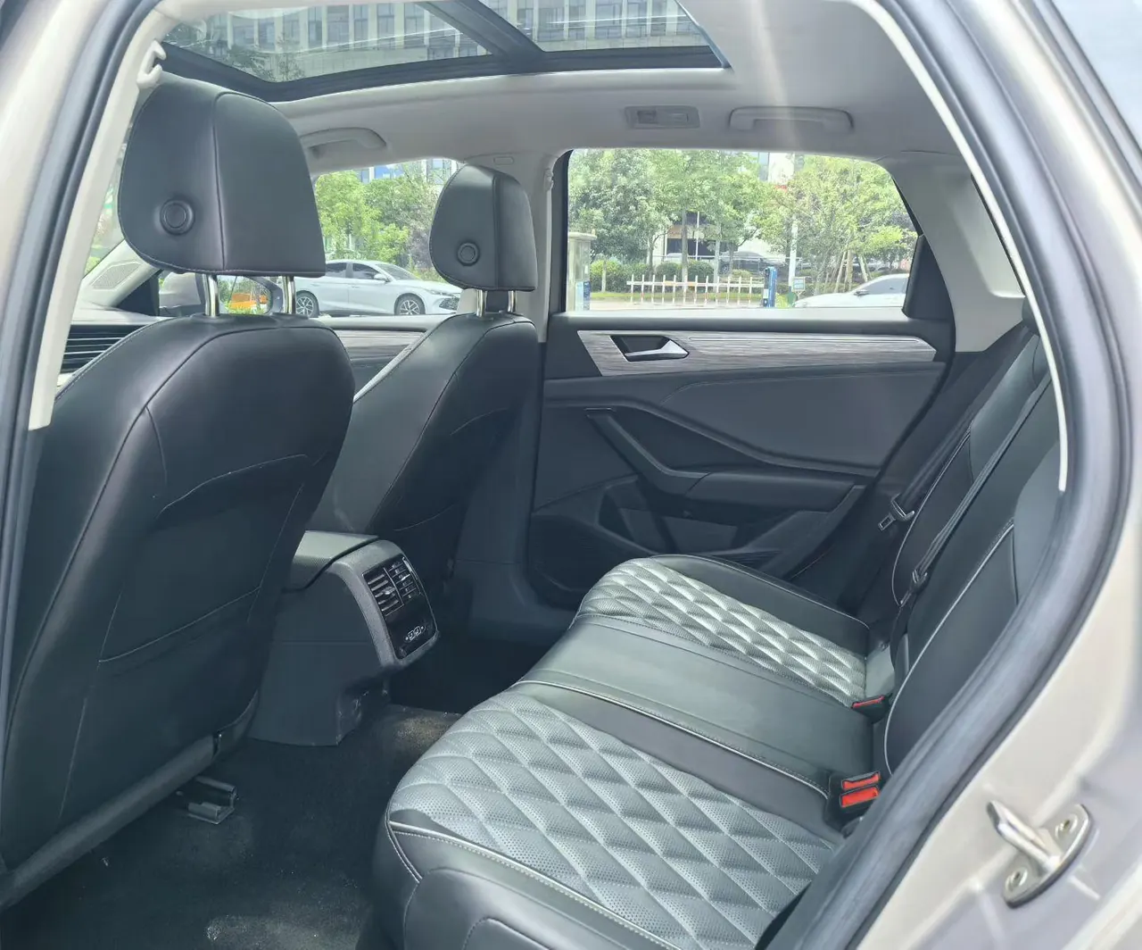 Volkswagen 2025 Sagittarius 1.5TSI 300TSI Exceed Edition (Modified) Automatic Gear 6