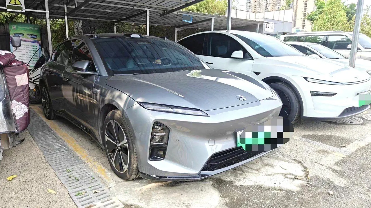 NIO 2025 ET5T 75kWh Touring automatic 2