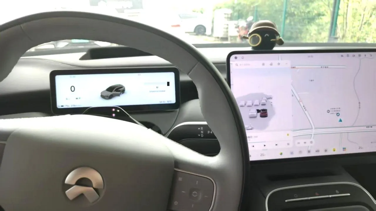 NIO 2025 ET5T 75kWh Touring automatic 5