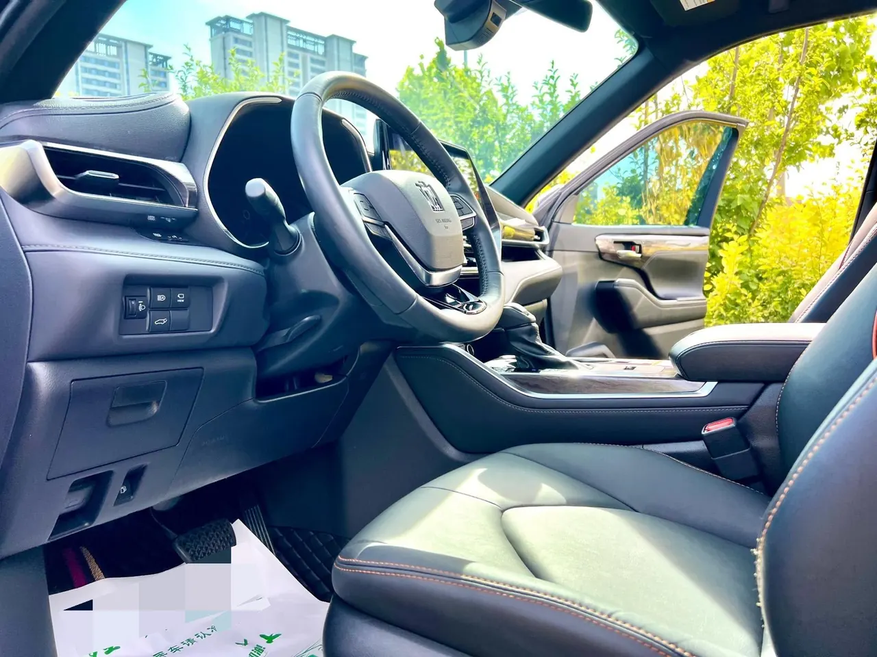 Toyota 2024 Crown Land Release HEV 2.5 Stepless Four-wheel Drive Premium Edition Automatic Gear 5