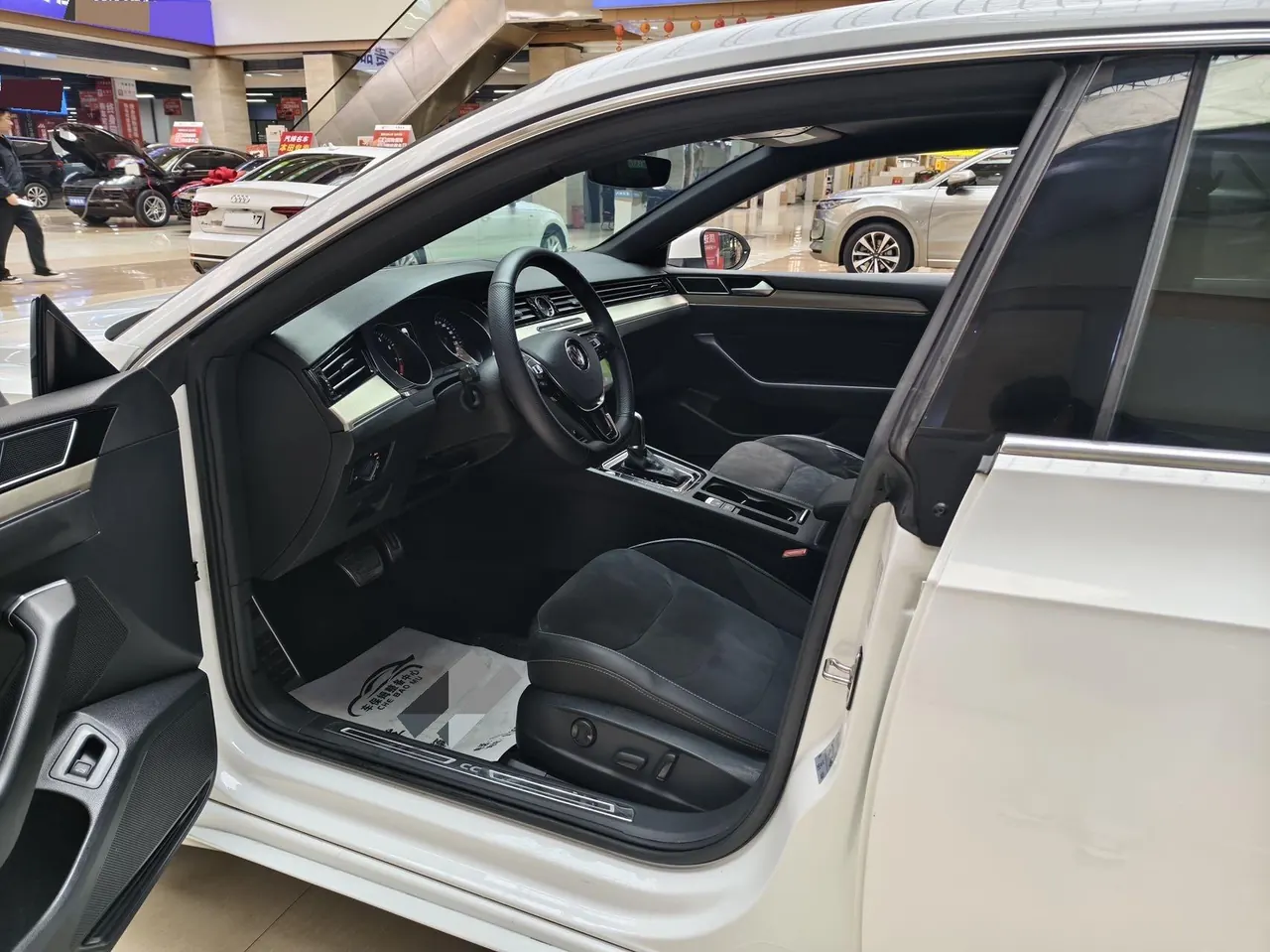 Volkswagen 2020 CC 2.0TSI 330TSI Huayan Edition Automatic Gear 5