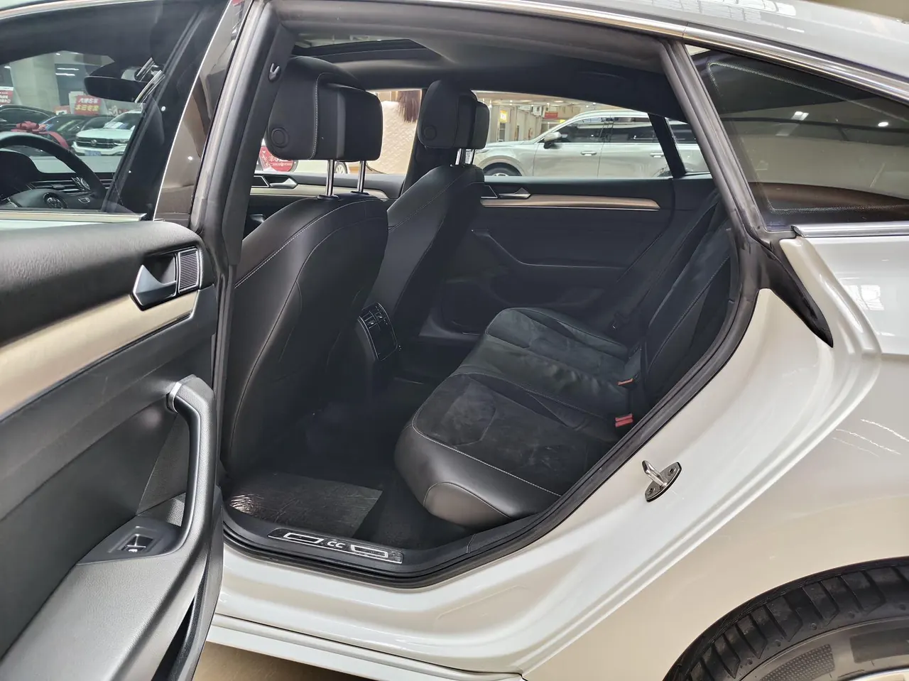 Volkswagen 2020 CC 2.0TSI 330TSI Huayan Edition Automatic Gear 6