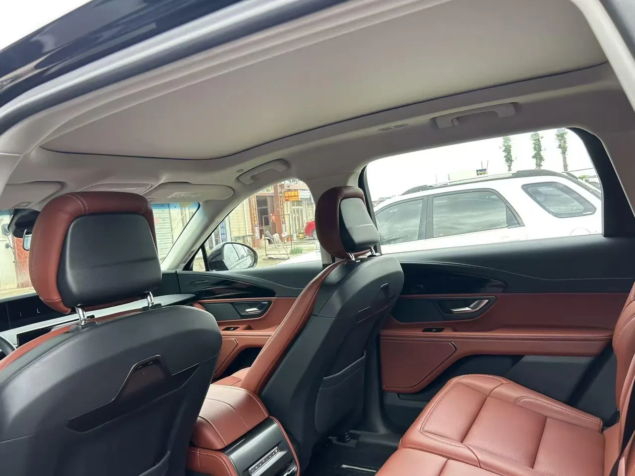 Lincoln 2025 Voyager 2.0T Stepless Four-wheel Drive Premium Edition Automatic Gear 9