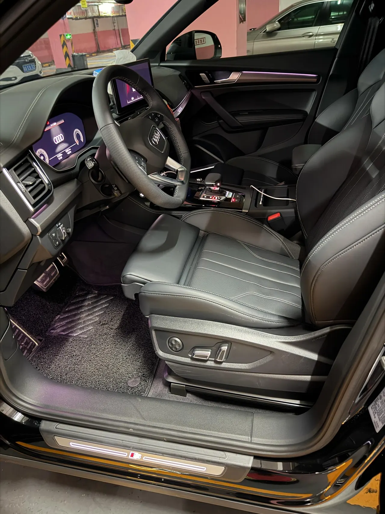 Audi 2025 Q5L 2.0TFSI 45TFSI luxury dynamic automatic transmission 3