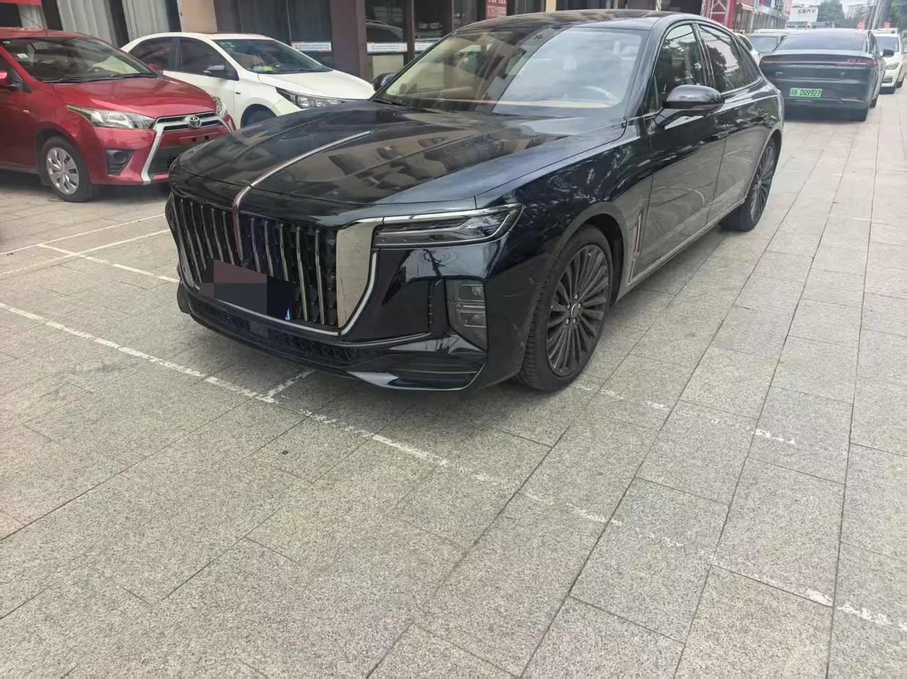 HongQi 2025 H9 48V 2.0T two-wheel drive flag smooth private fashion version 5 automatic gear - View 1