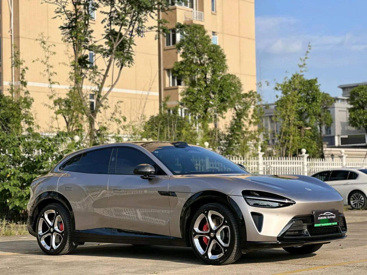 MI 2025 YU7 Long Endurance High Performance Four-wheel Drive Max Edition Automatic Gear 3