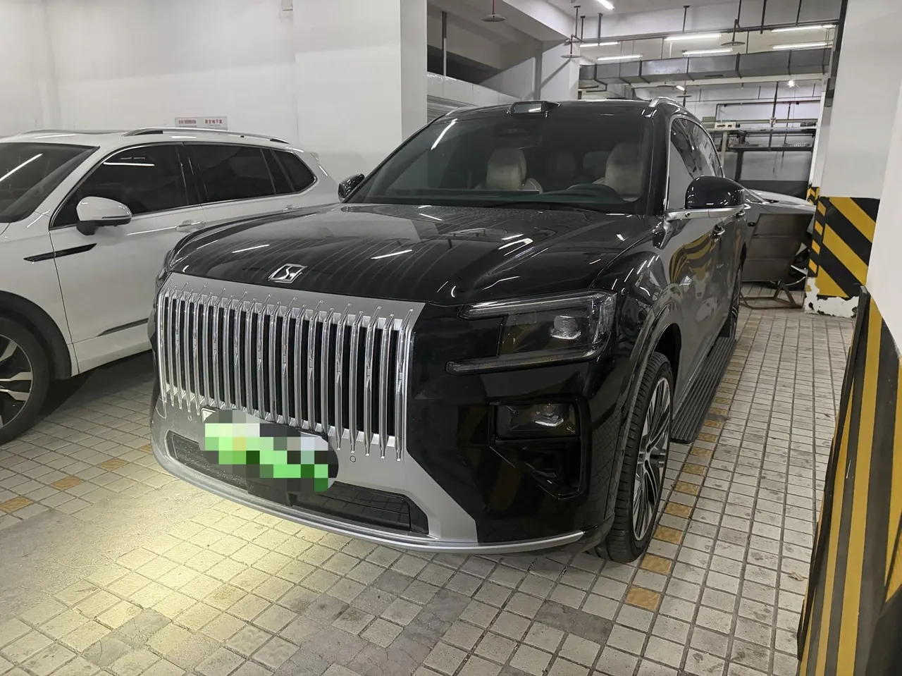 Открыть галерею: Zeekr 2026 Zeekr 8X 2.0T Ultra 55kWh automatic gear