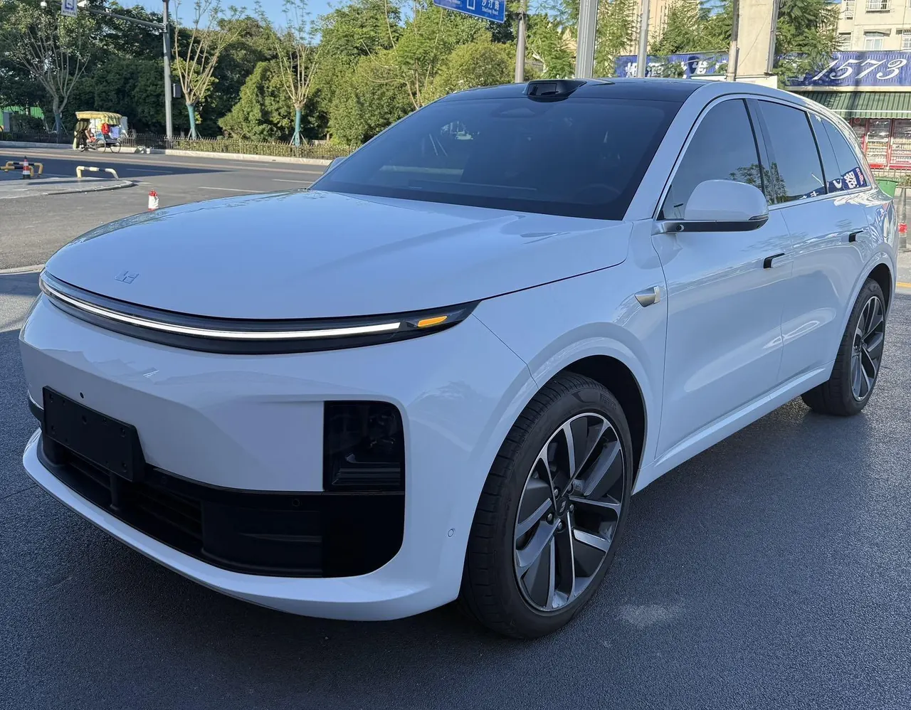 Открыть галерею: Li 2024 L6 Max automatic gear