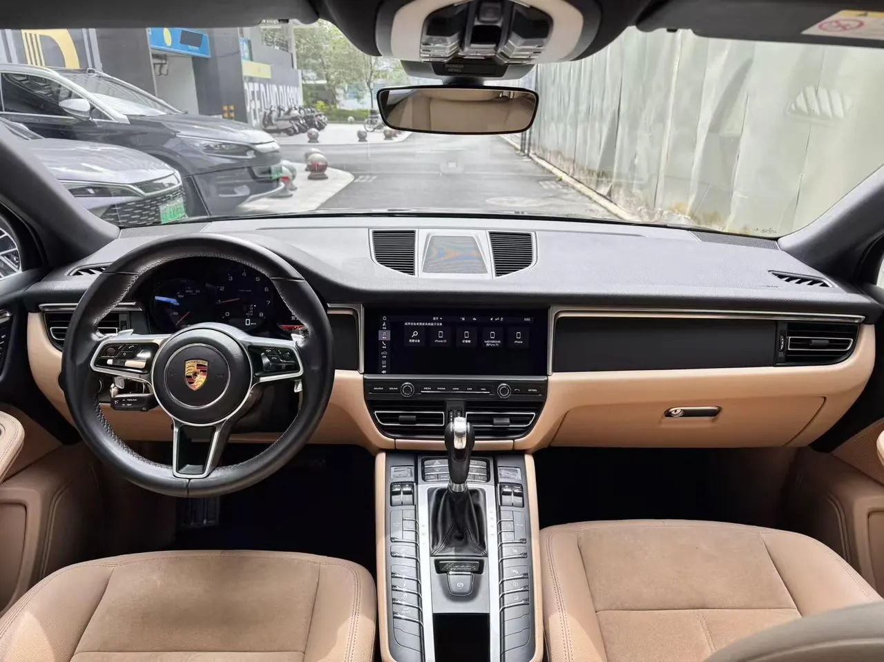 Porsche Macan (Imported) 2020 Macan 2.0T Automatic Gear 3