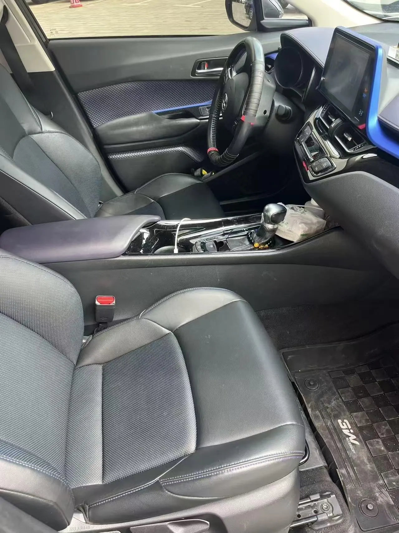 Toyota 2020 C- HR 2.0 Stepless Deluxe Edition Automatic Gear 2