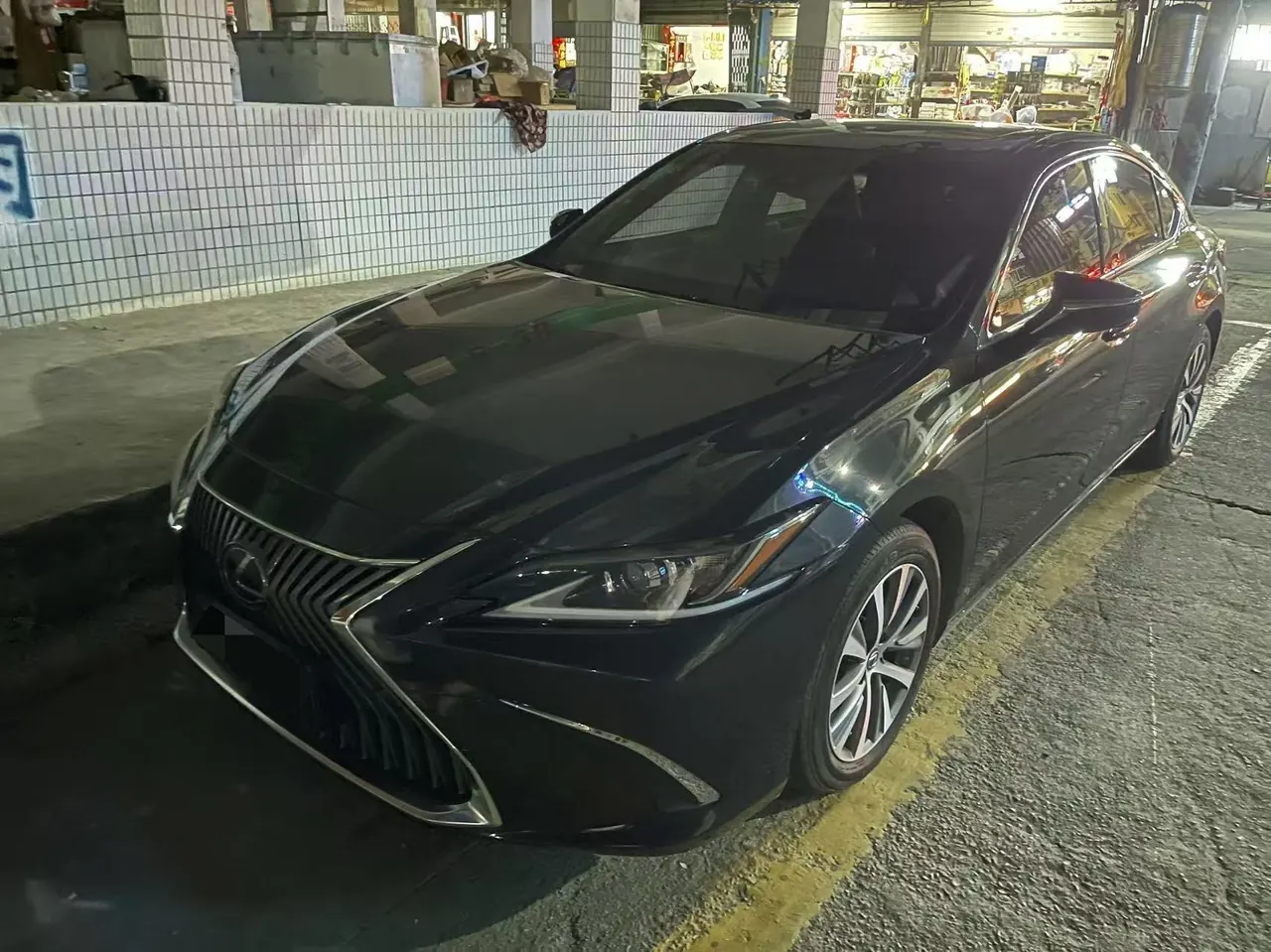 Lexus ES (Imported) 2020 ES200 2.0 Stepless Premium Edition Automatic Gear - View 1