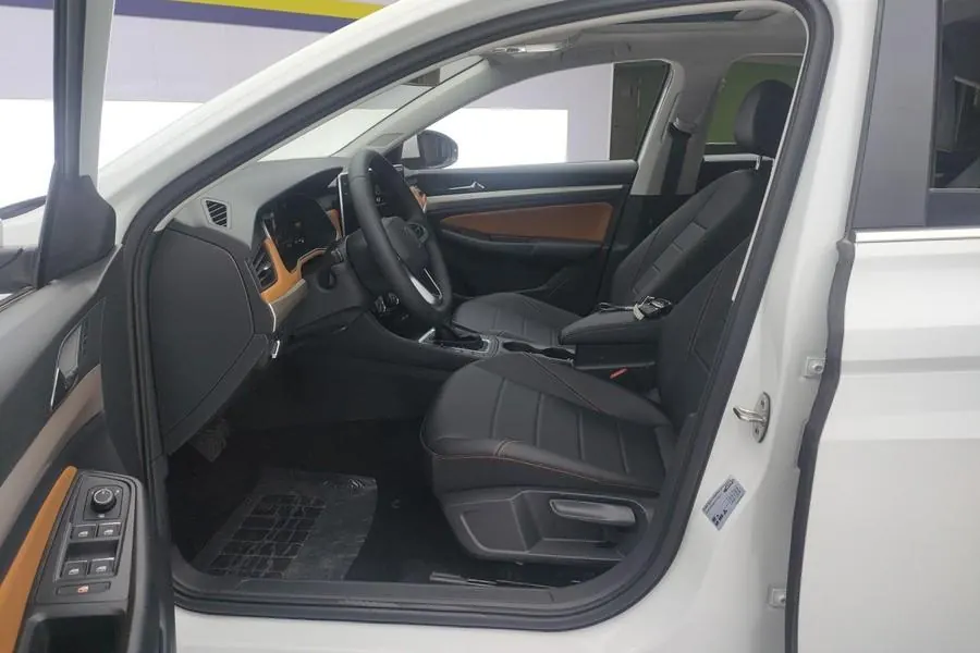 Volkswagen 2025 Polaroid 1.2TSI 200TSI Yuexing Navigation Edition (Modified) Automatic Gear 4