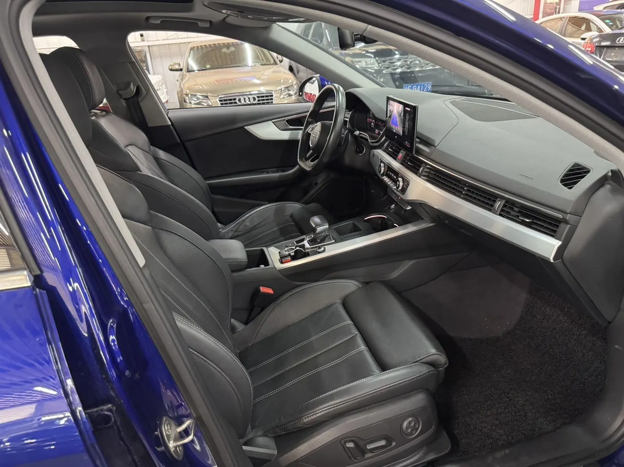 Audi 2020 A4L 2.0TFSI 40TFSI Deluxe Dynamic Automatic 8