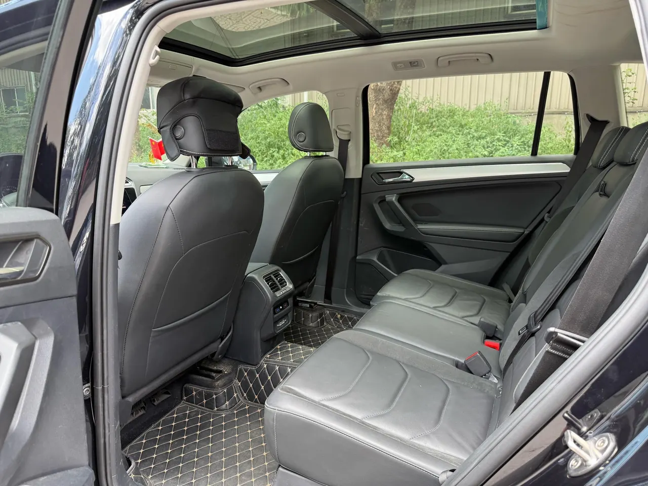 Volkswagen 2020 Tiguan L 2.0TSI 330TSI Two-Drive Panoramic Comfort Edition Automatic Gear 6