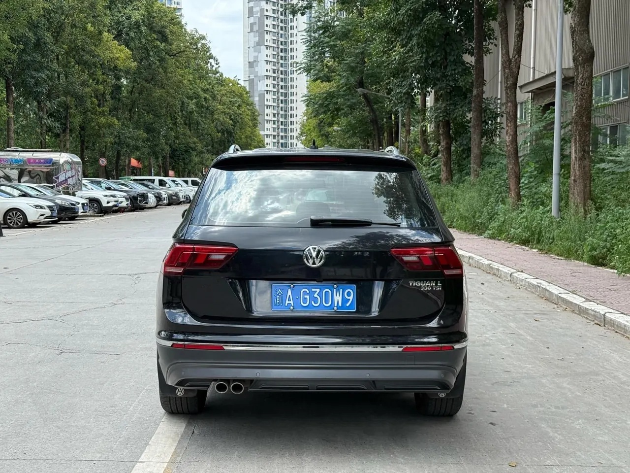 Volkswagen 2020 Tiguan L 2.0TSI 330TSI Two-Drive Panoramic Comfort Edition Automatic Gear 8