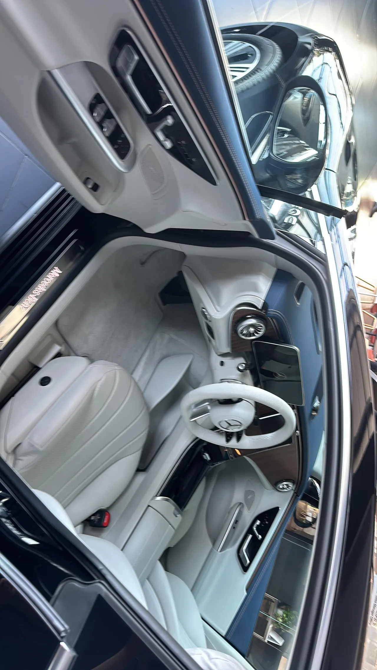 Mercedes Benz 2025 EQE 500 4MATIC EQE 500 4MATIC Deluxe Edition Automatic Gear 3