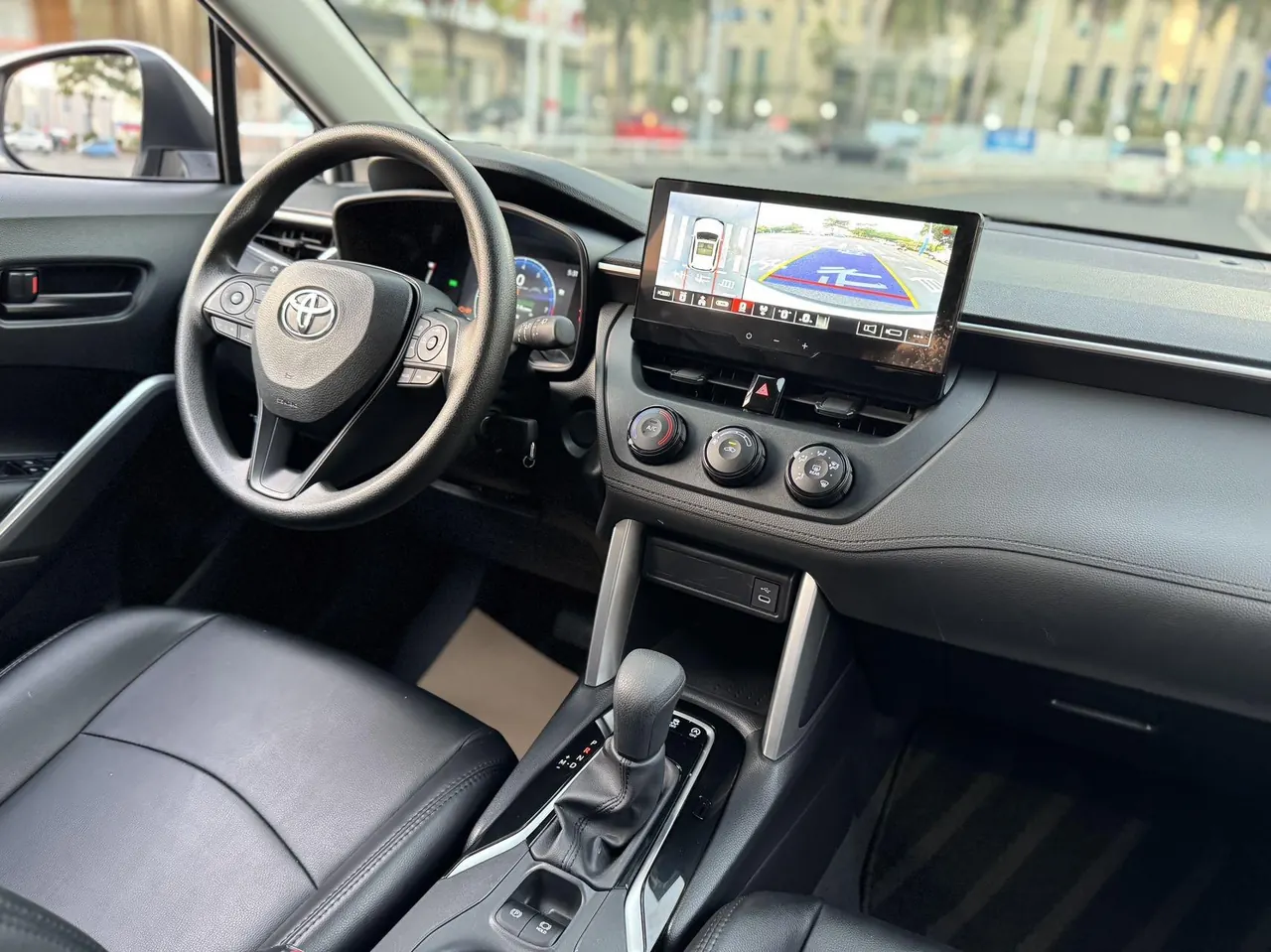 Toyota 2024 Corolla Cross 2.0 CVT Pioneer Edition, Automatic Transmission 10