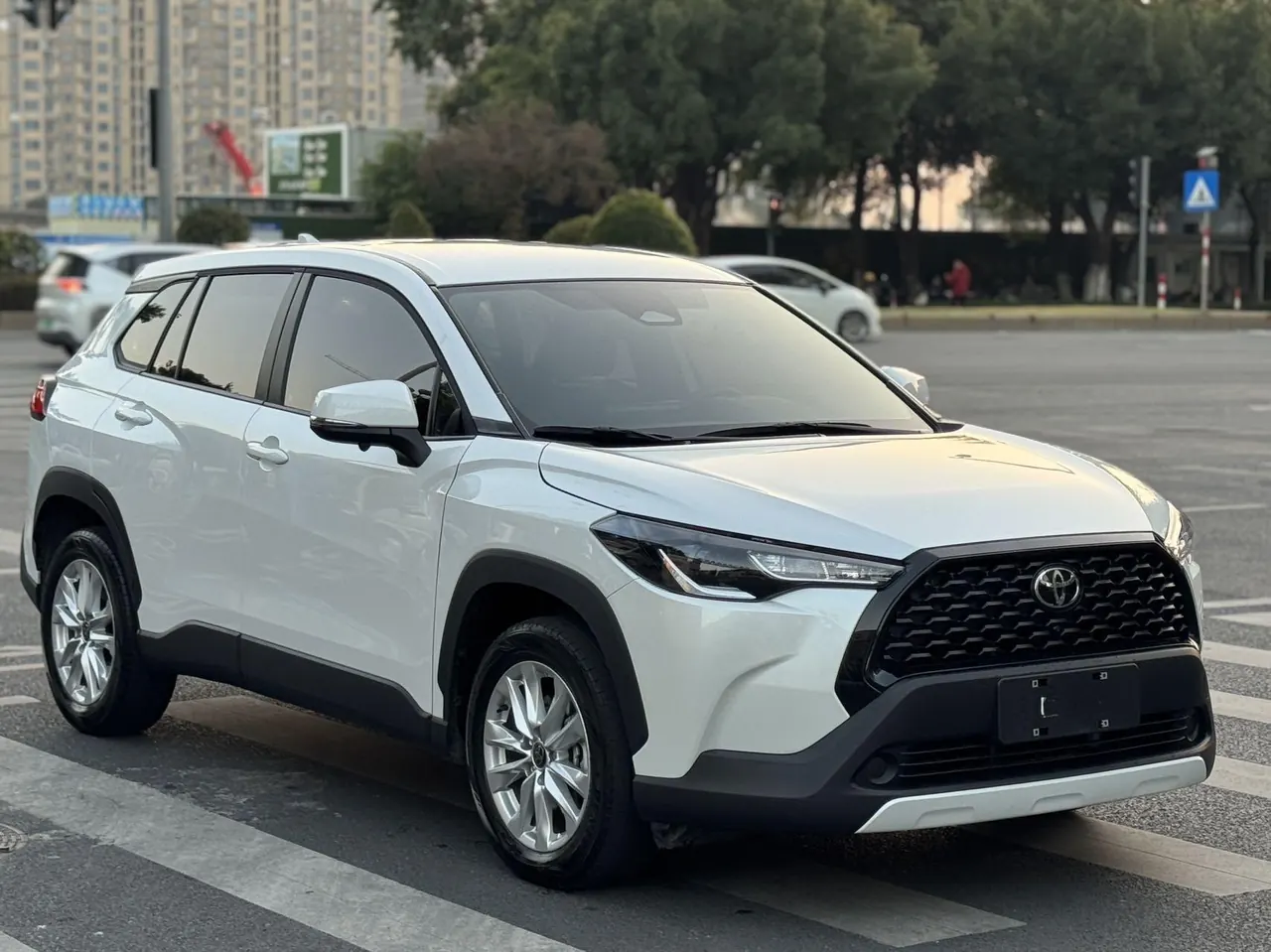 Toyota 2024 Corolla Cross 2.0 CVT Pioneer Edition, Automatic Transmission 3