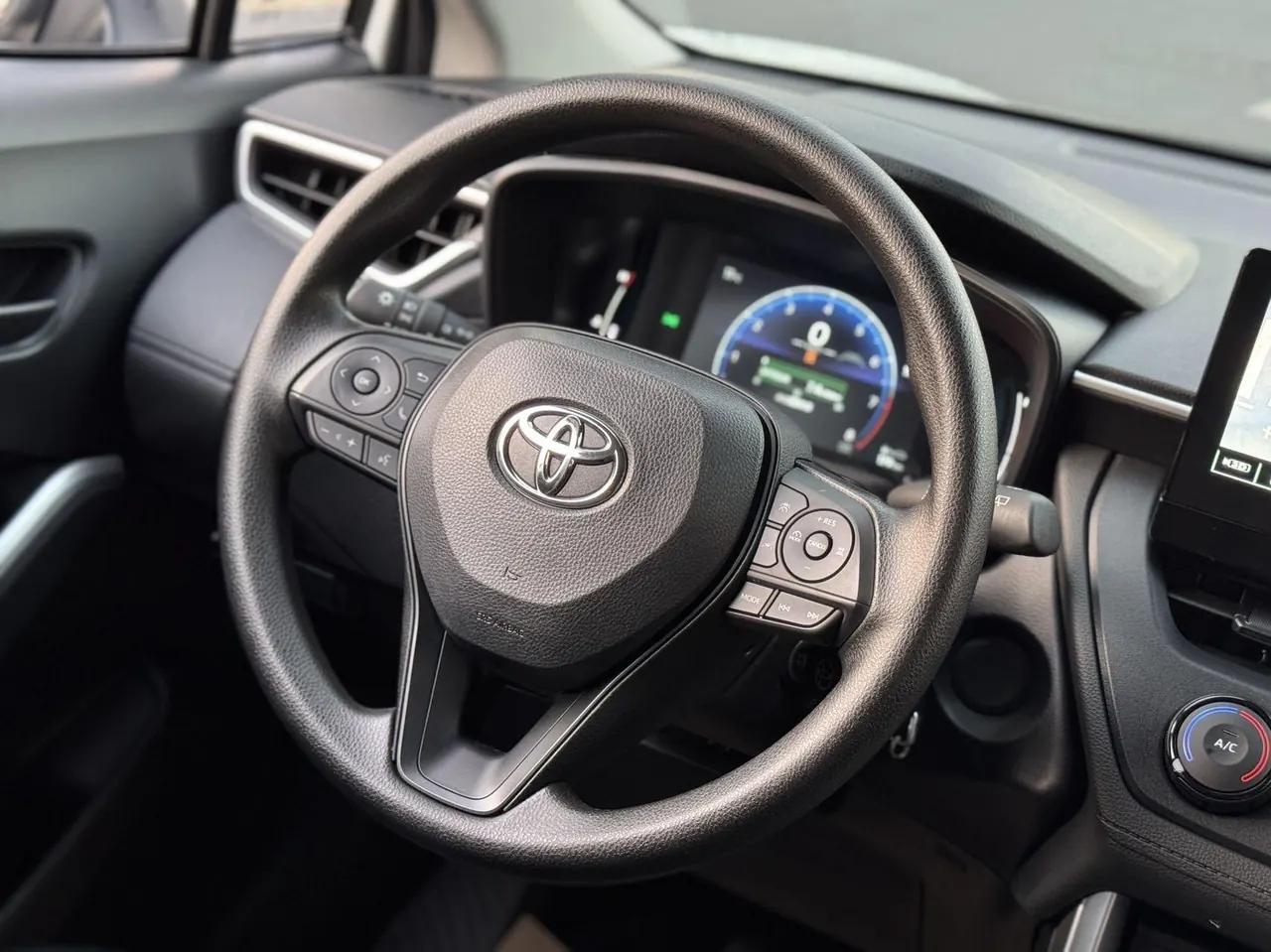 Toyota 2024 Corolla Cross 2.0 CVT Pioneer Edition, Automatic Transmission 9