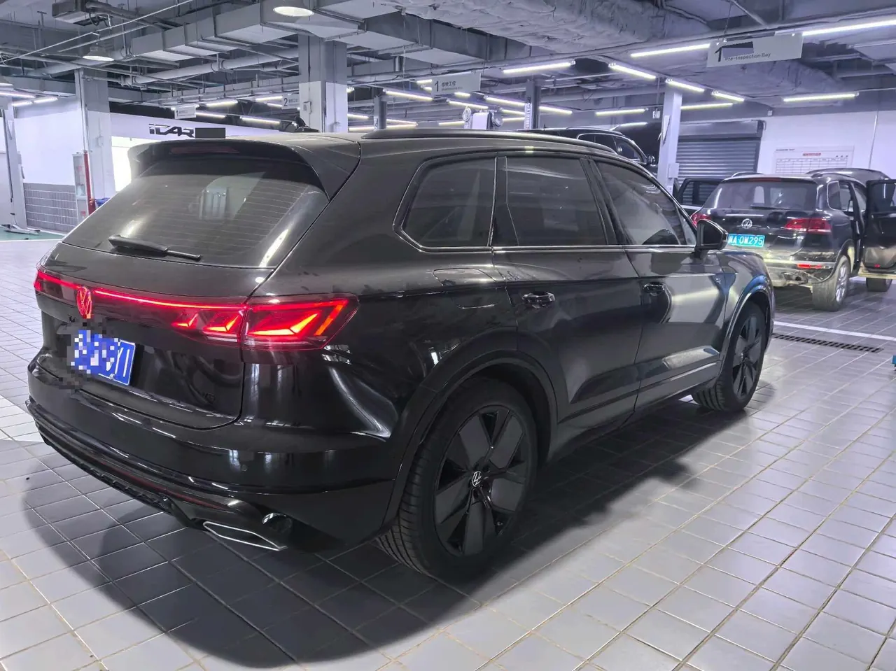 Volkswagen Touareg (Imported) 2026 Touareg 3.0TSI Sharp Edition Obsidian Black Sports Suit Automatic Gear 2