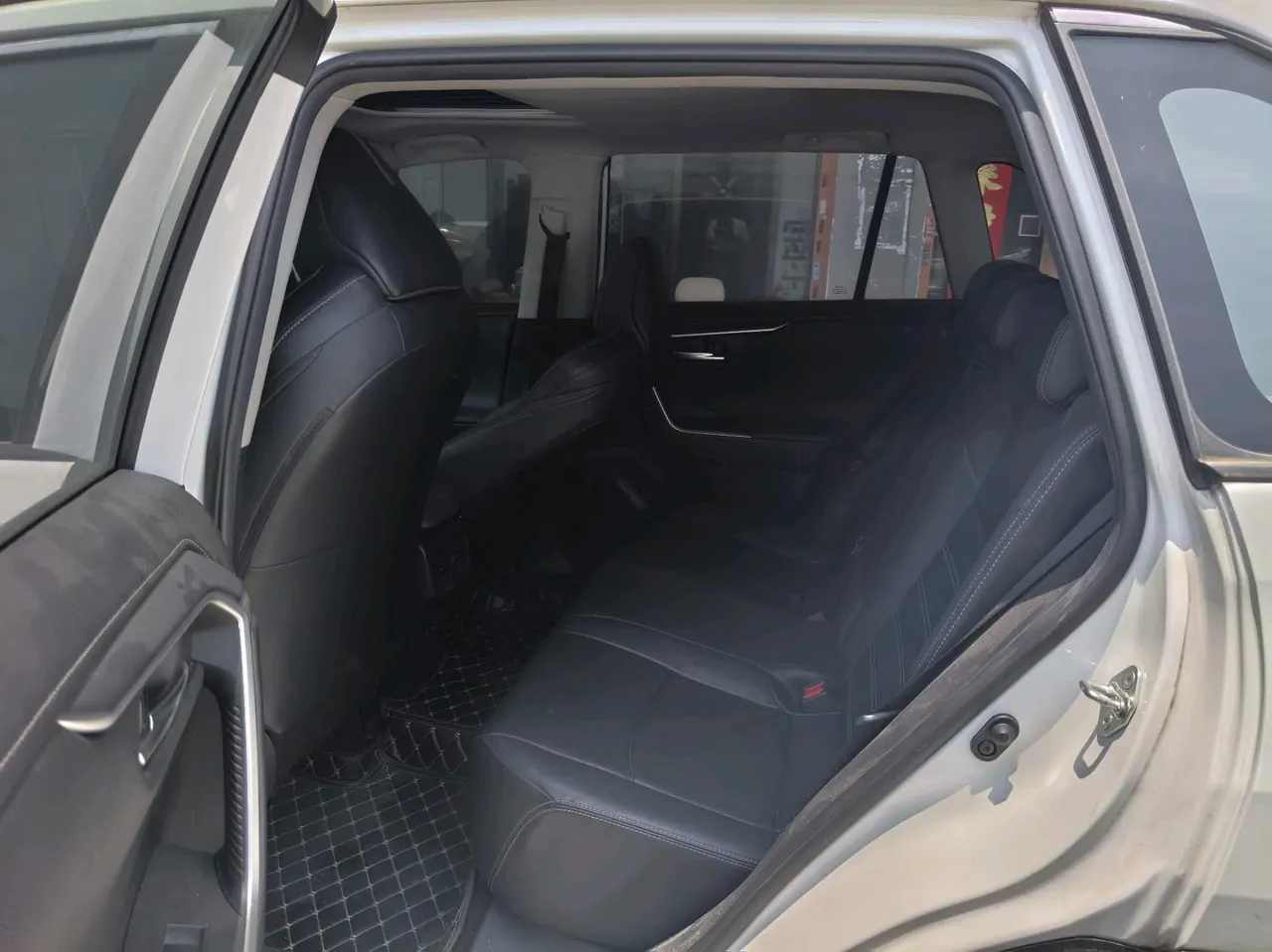 Toyota 2021 Willanda 2.0 Stepless Two-Drive Deluxe Automatic Gear 4