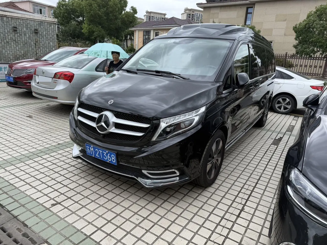 Mercedes Benz V 2021V 260 L 2.0T Premium Edition Automatic Gear - View 1