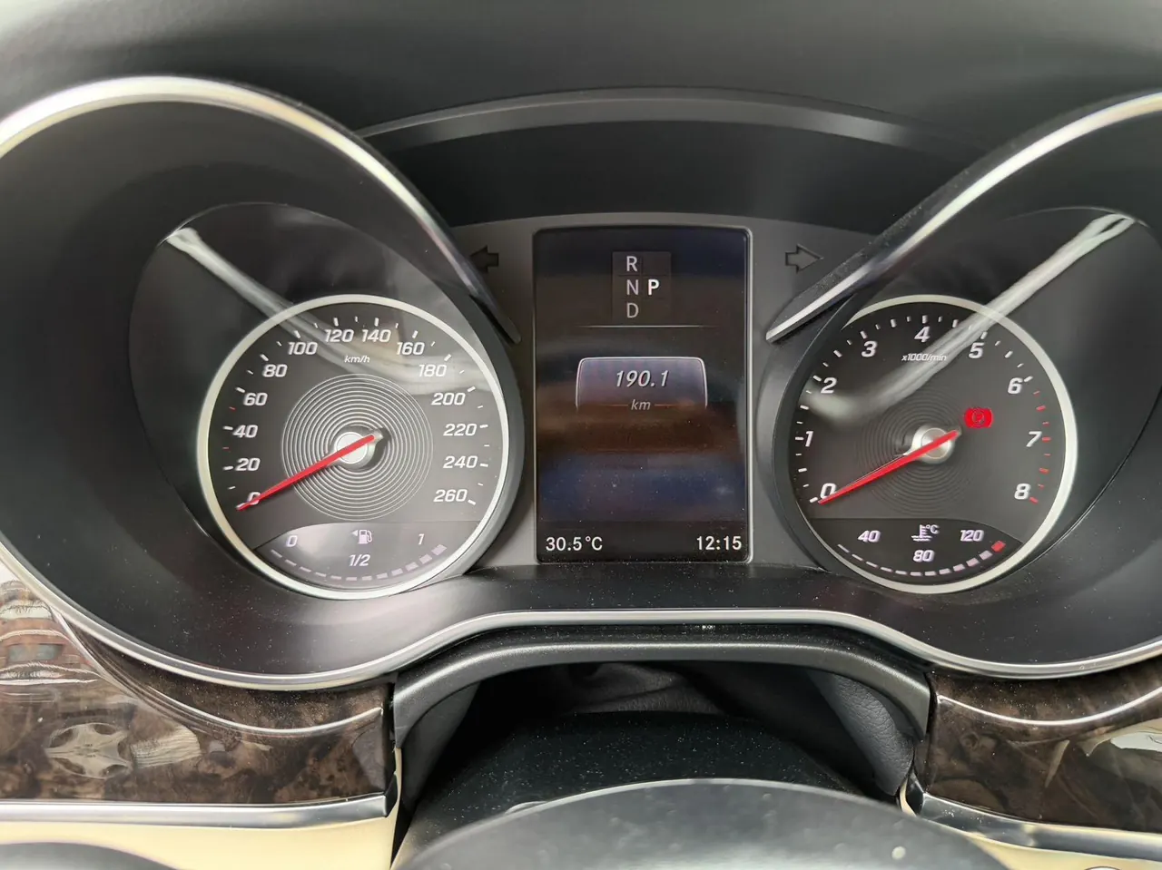 Mercedes Benz V 2021V 260 L 2.0T Premium Edition Automatic Gear 7