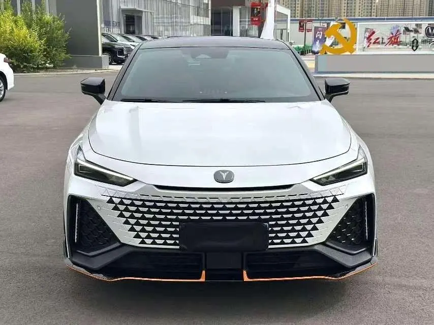 ChangAn 2025 UNI-V 2.0T Jin Qing type automatic gear 2