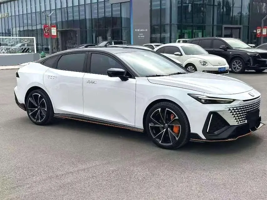 ChangAn 2025 UNI-V 2.0T Jin Qing type automatic gear 3