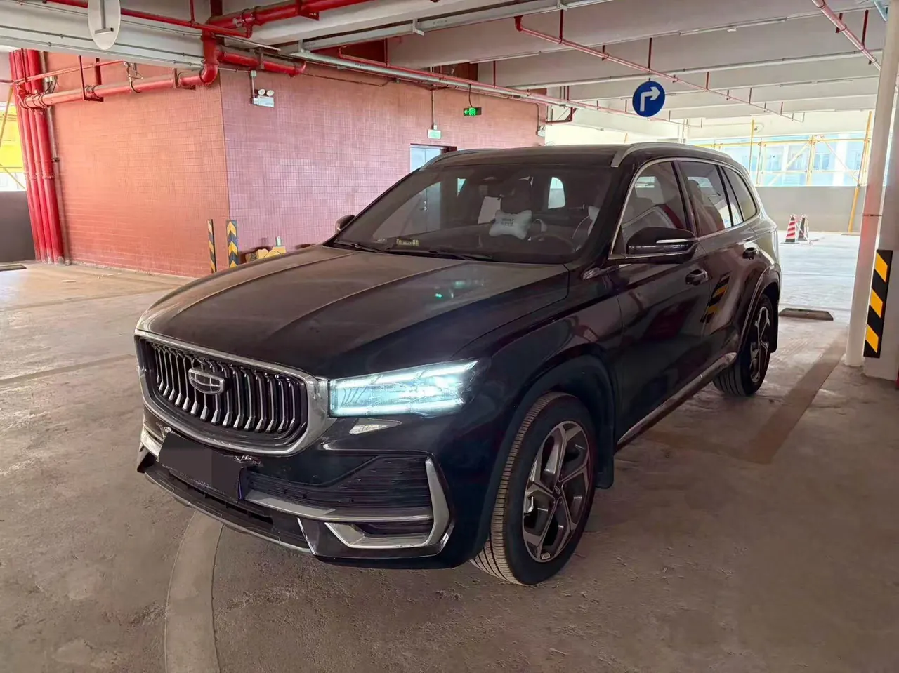 Открыть галерею: Geely 2024 XingyueL (Monjaro) 2.0TD high-power two-wheel drive cloud version automatic gear